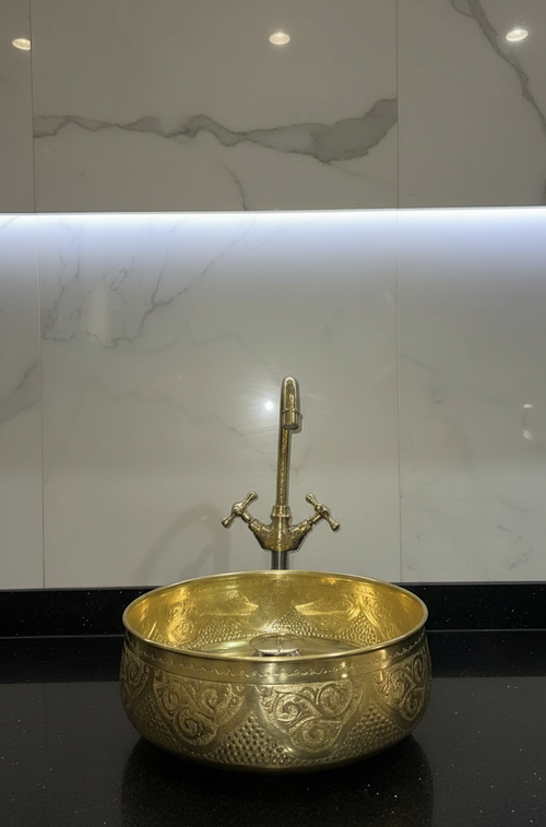 Custom Hammered Brass Sink – Vintage Bathroom Vessel with Antique Finish